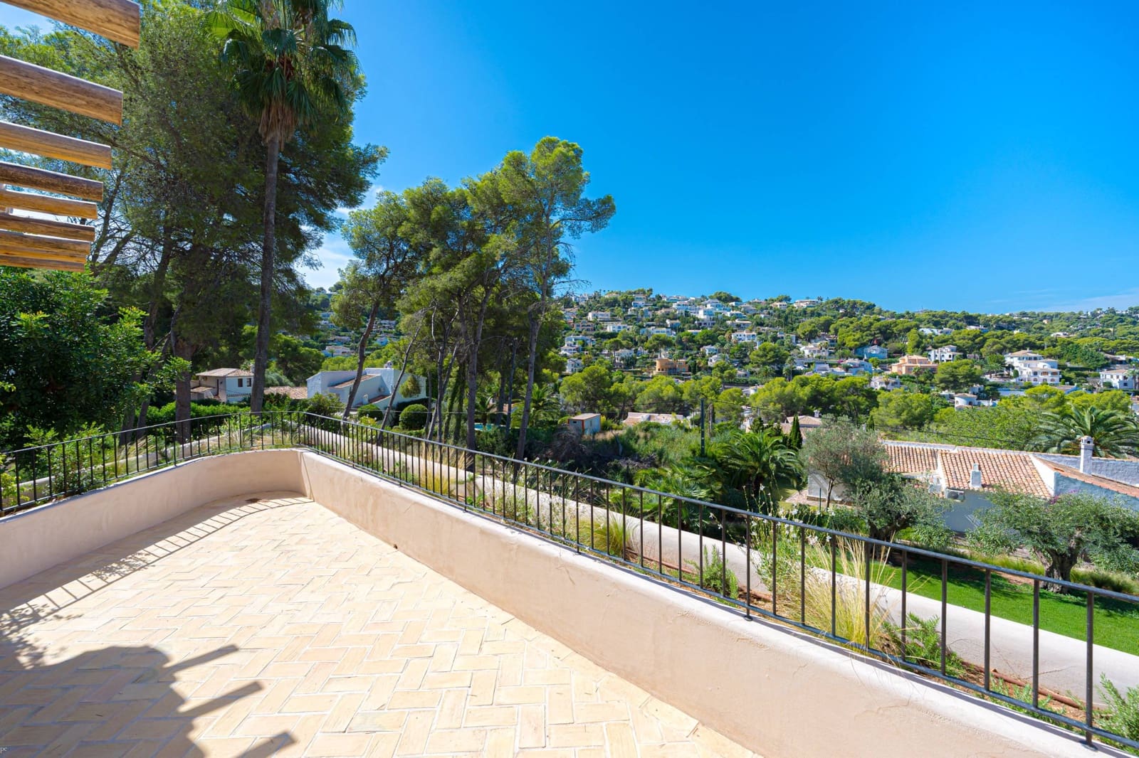 4 bedroom Villa for sale in Javea / Xabia with pool - € 2,300,000 (Ref: 10157911)
