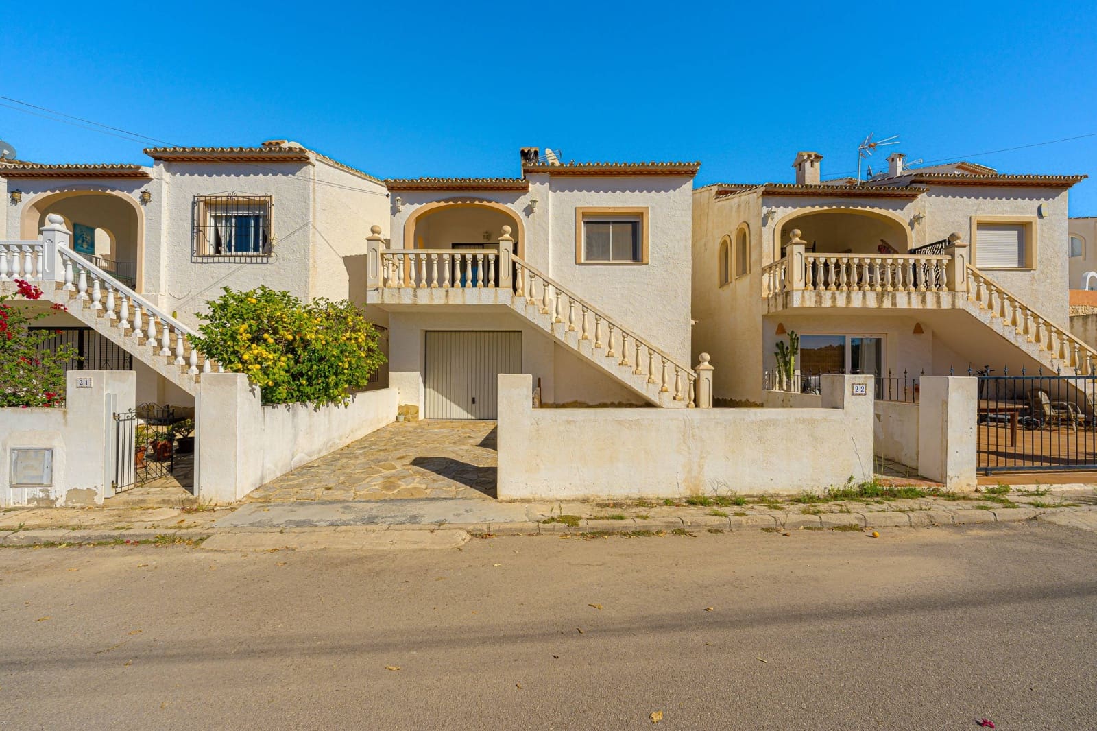 Chalet de 2 habitaciones en Benitachell / Benitatxell en venta con piscina garaje - 325.000 € (Ref: 10183132)
