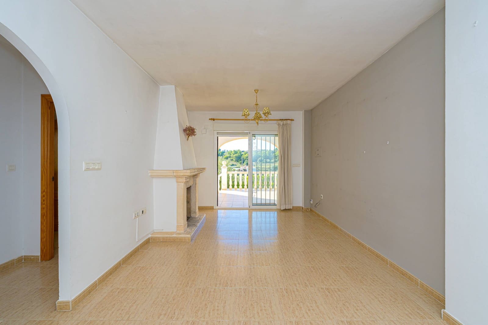 Chalet de 2 habitaciones en Benitachell / Benitatxell en venta con piscina garaje - 325.000 € (Ref: 10183132)