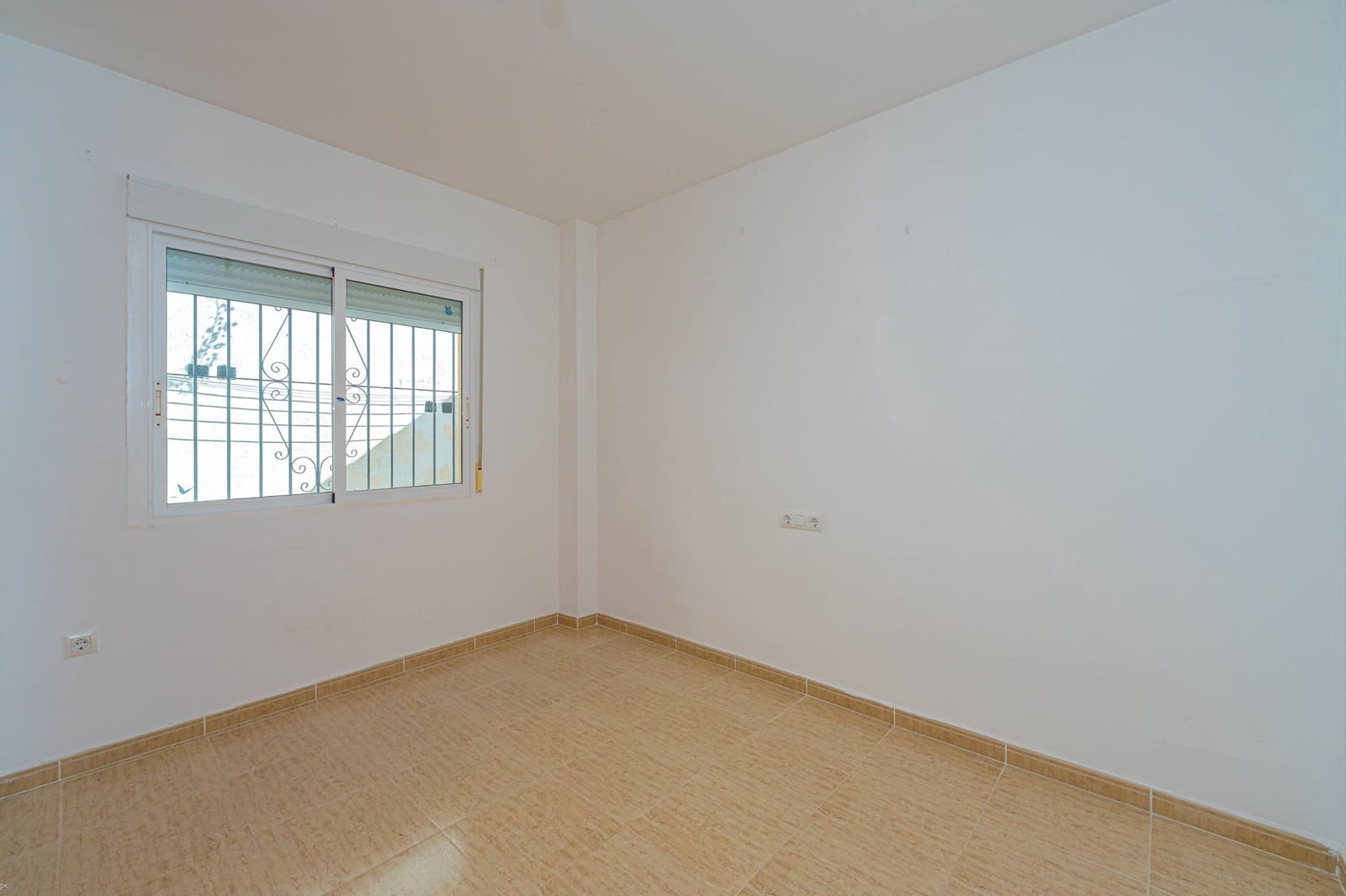 Chalet de 2 habitaciones en Benitachell / Benitatxell en venta con piscina garaje - 325.000 € (Ref: 10183132)