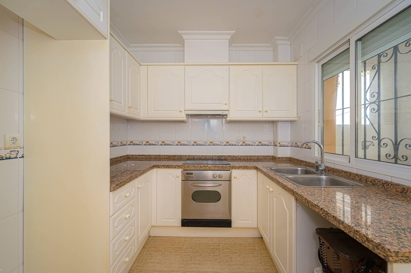 Chalet de 2 habitaciones en Benitachell / Benitatxell en venta con piscina garaje - 325.000 € (Ref: 10183132)