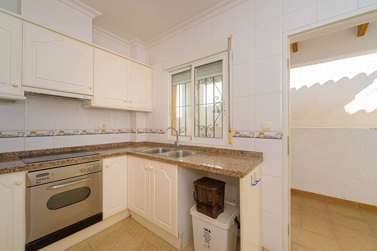 Chalet de 2 habitaciones en Benitachell / Benitatxell en venta con piscina garaje - 325.000 € (Ref: 10183132)
