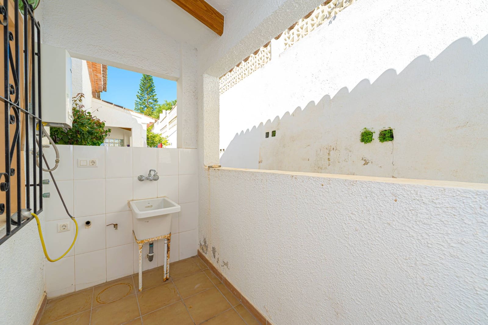 Chalet de 2 habitaciones en Benitachell / Benitatxell en venta con piscina garaje - 325.000 € (Ref: 10183132)