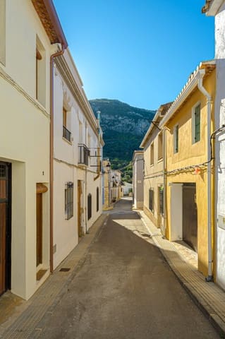 3 soverom Rekkehus til salgs i Llosa de Camacho, Alcalalí / Alcanalí - € 210 000 (Ref: 10183133)