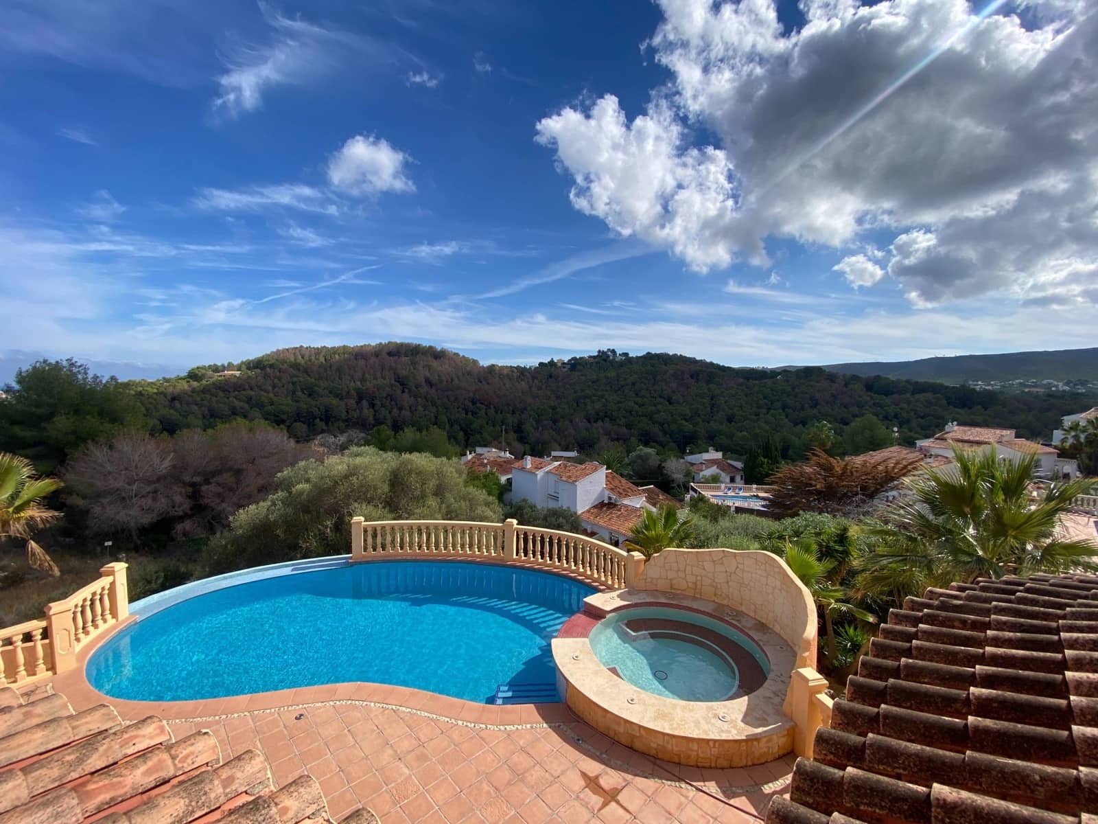 3 soveværelse Villa til salg i Javea / Xabia med swimmingpool - € 750.000 (Ref: 3170133)