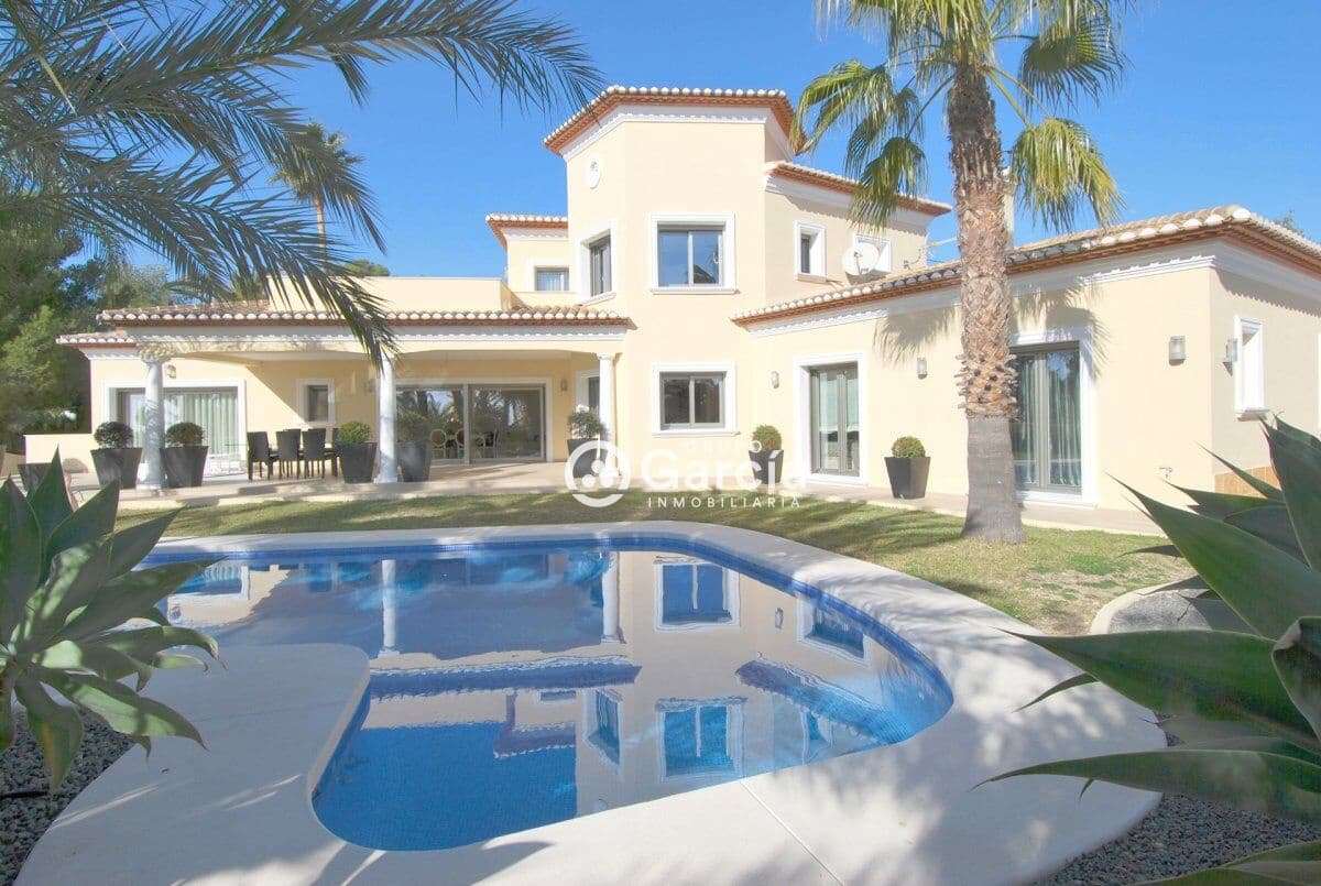 4 soveværelse Villa til salg i Benissa med garage - € 1.350.000 (Ref: 3880052)