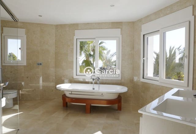 4 soveværelse Villa til salg i Benissa med garage - € 1.350.000 (Ref: 3880052)