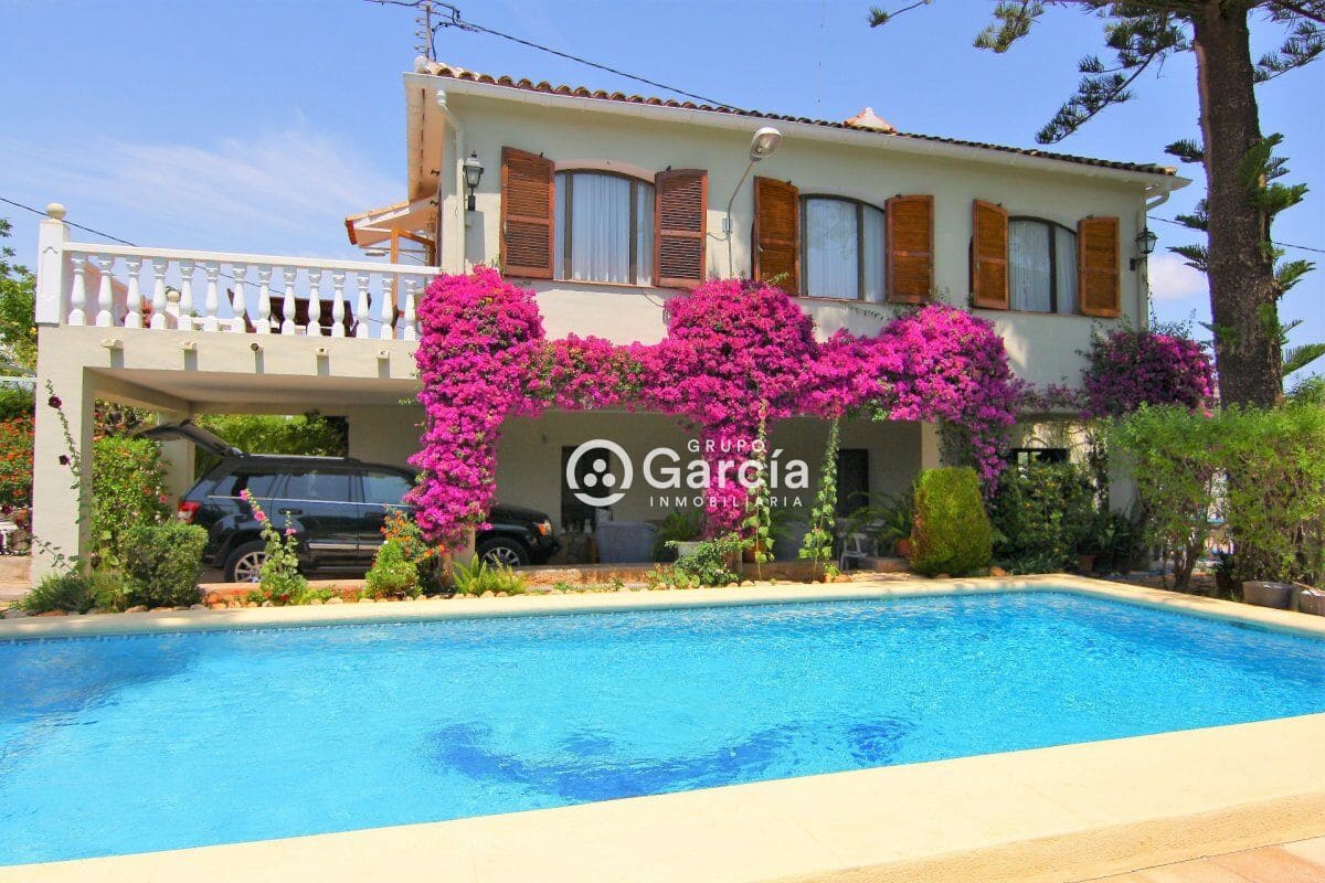 8 sypialnia Willa na sprzedaż w Pedreguer z basenem - 585 000 € (Ref: 4029246)