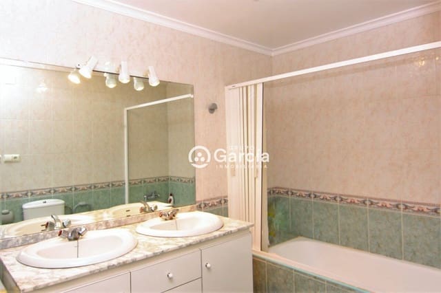 8 slaapkamer Villa te koop in Pedreguer met zwembad - € 585.000 (Ref: 4029246)