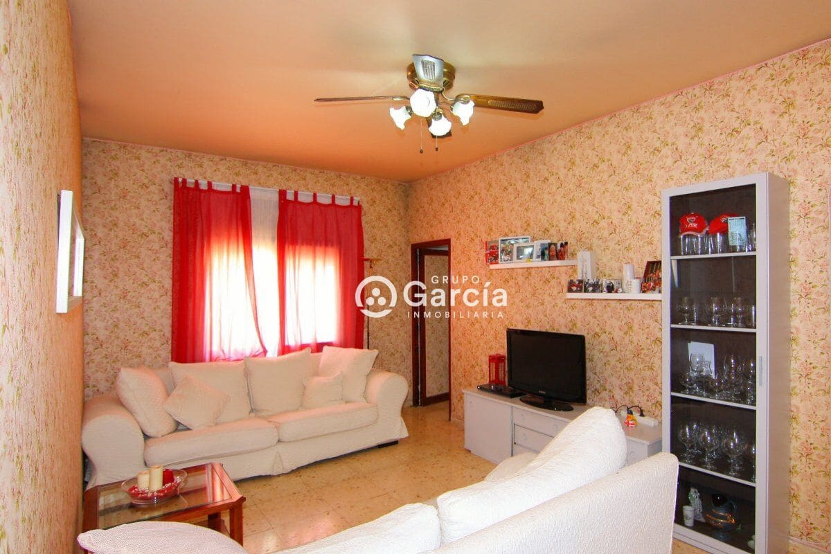 8 bedroom Villa for sale in Pedreguer with pool garage - € 692,000 (Ref: 4029246)