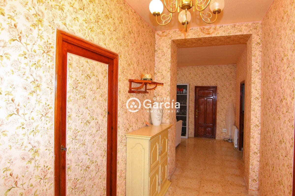 8 bedroom Villa for sale in Pedreguer with pool garage - € 692,000 (Ref: 4029246)