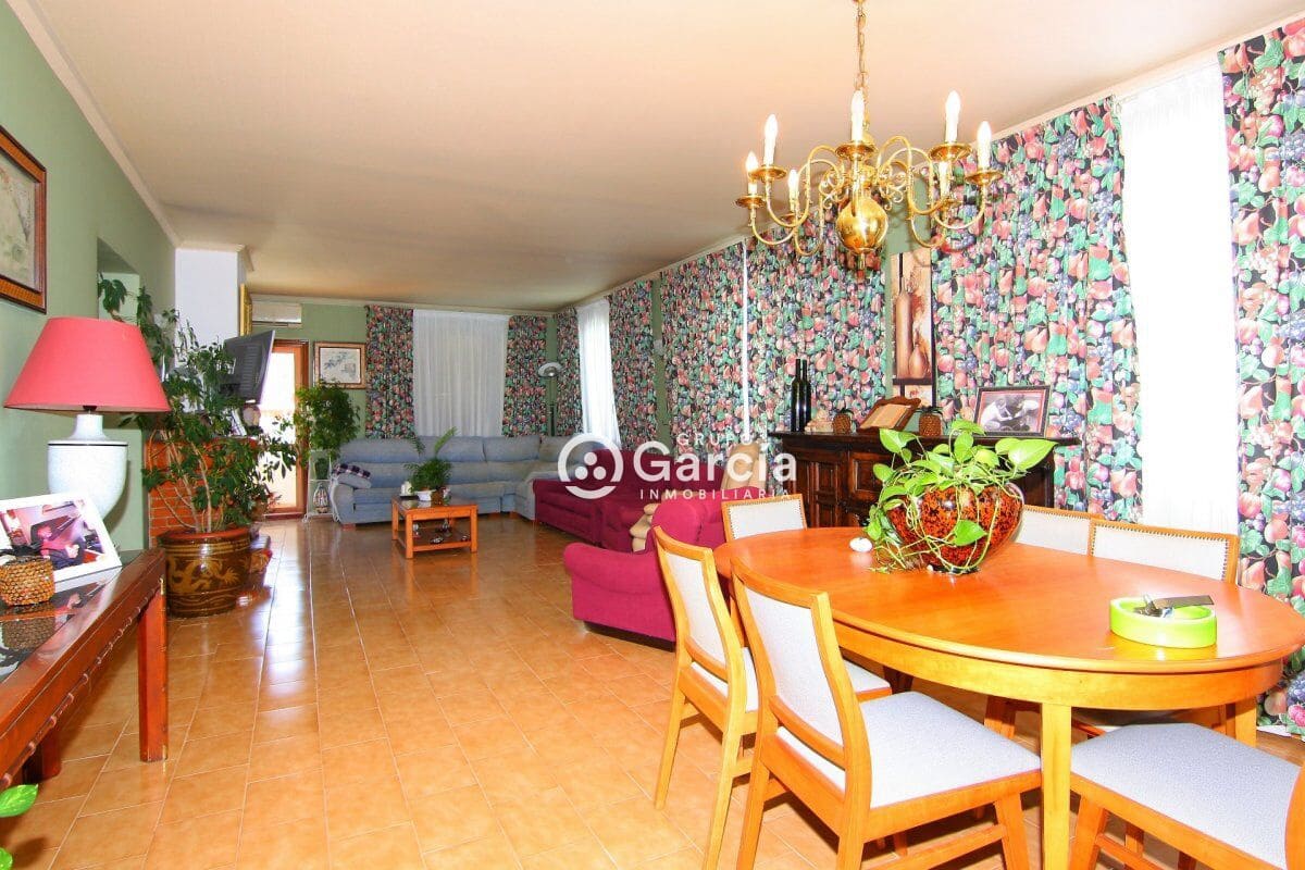 8 bedroom Villa for sale in Pedreguer with pool garage - € 692,000 (Ref: 4029246)