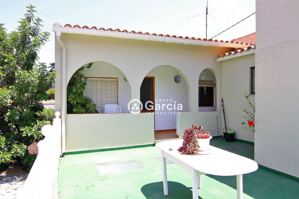 8 bedroom Villa for sale in Pedreguer with pool garage - € 692,000 (Ref: 4029246)