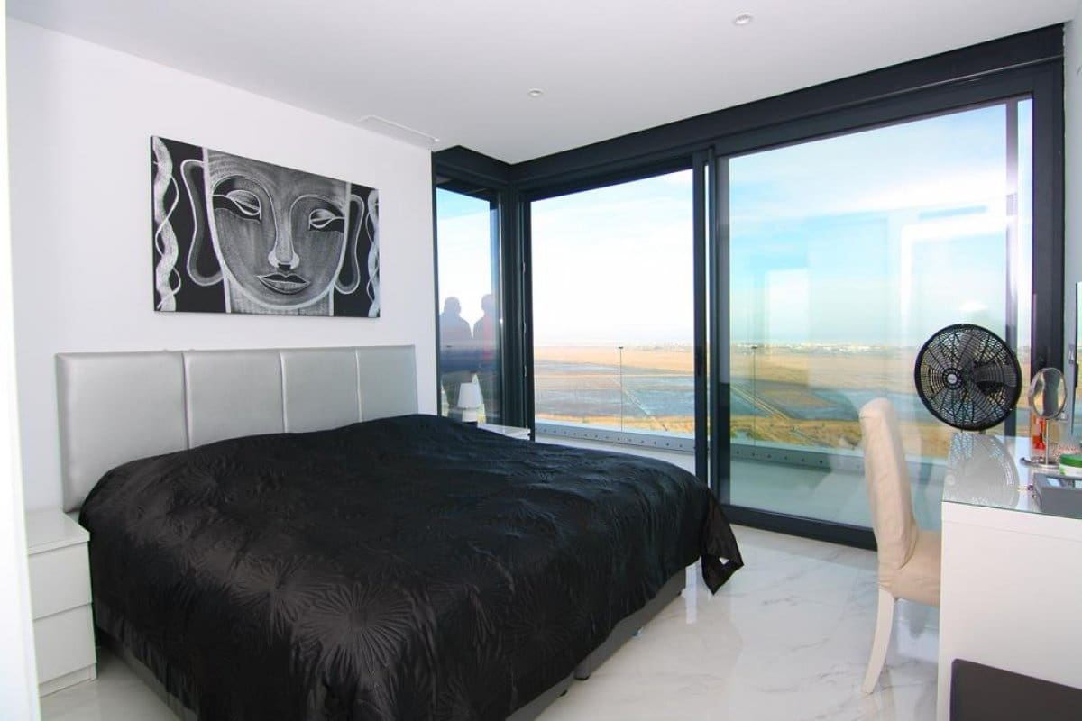 4 soveværelse Villa til salg i Monte Solana med swimmingpool - € 699.000 (Ref: 4967063)