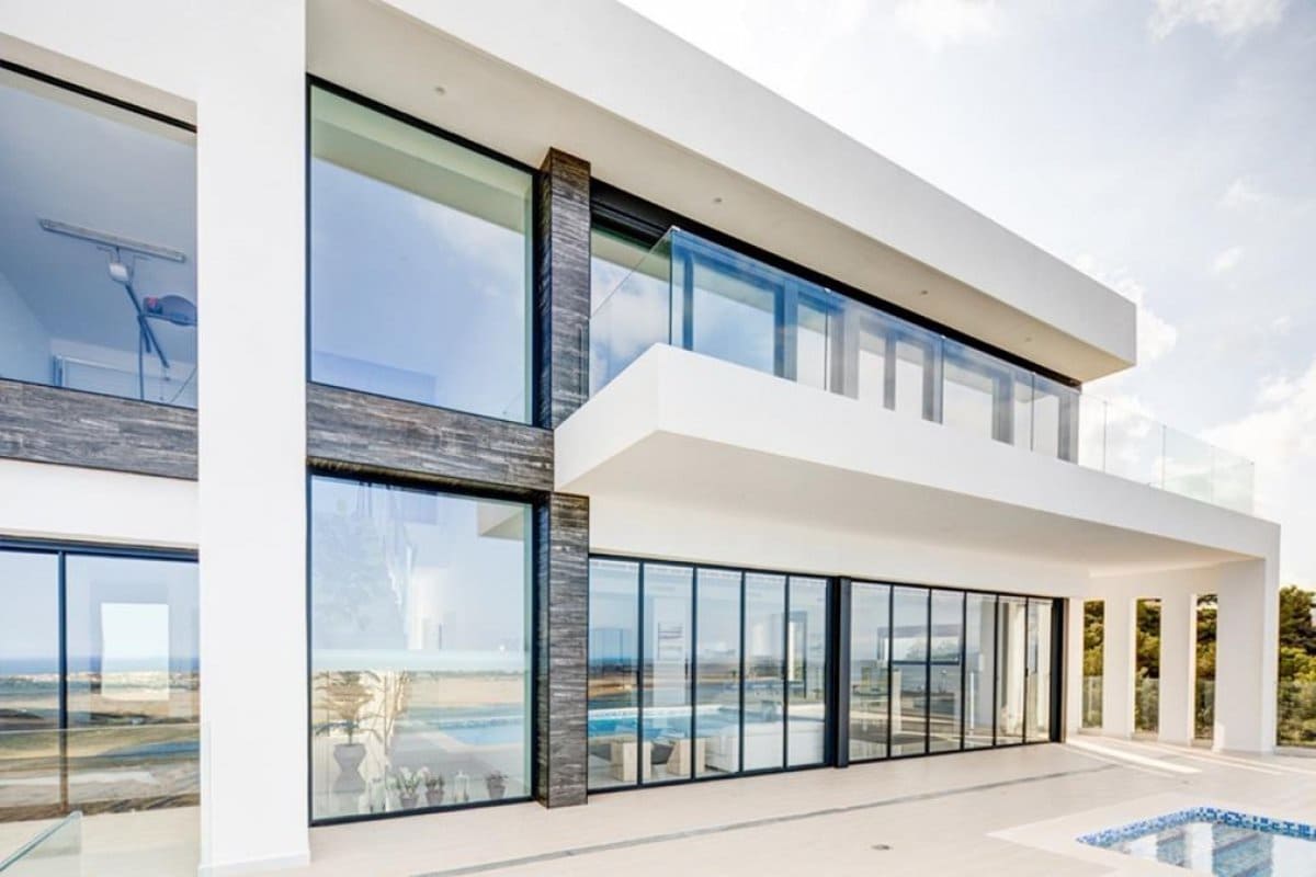 4 soveværelse Villa til salg i Monte Solana med swimmingpool - € 699.000 (Ref: 4967063)