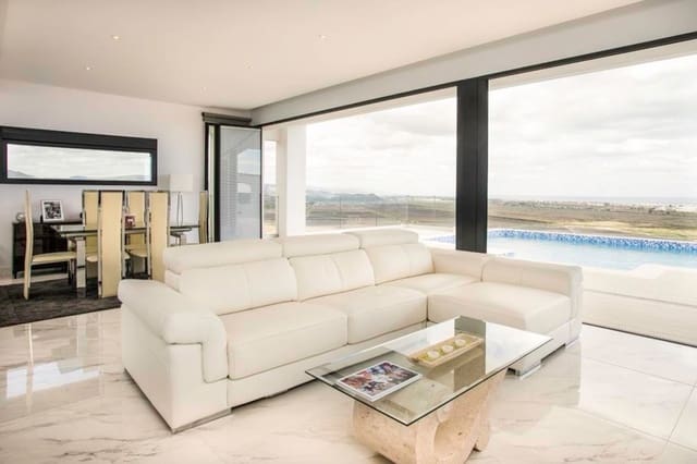 4 bedroom Villa for sale in Monte Solana, Pedreguer with pool - € 699,000 (Ref: 4967063)