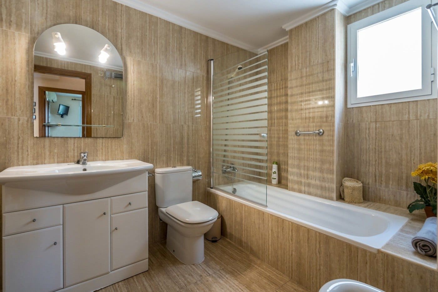 3 soveværelse Lejlighed til leje i Arenal med swimmingpool - € 1.800 (Ref: 5573366)