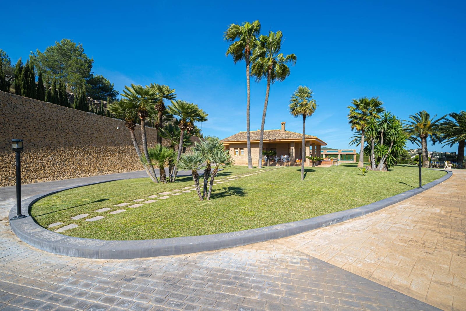 5 quarto Moradia para venda em Calpe / Calp com piscina garagem - 2 200 000 € (Ref: 6771849)