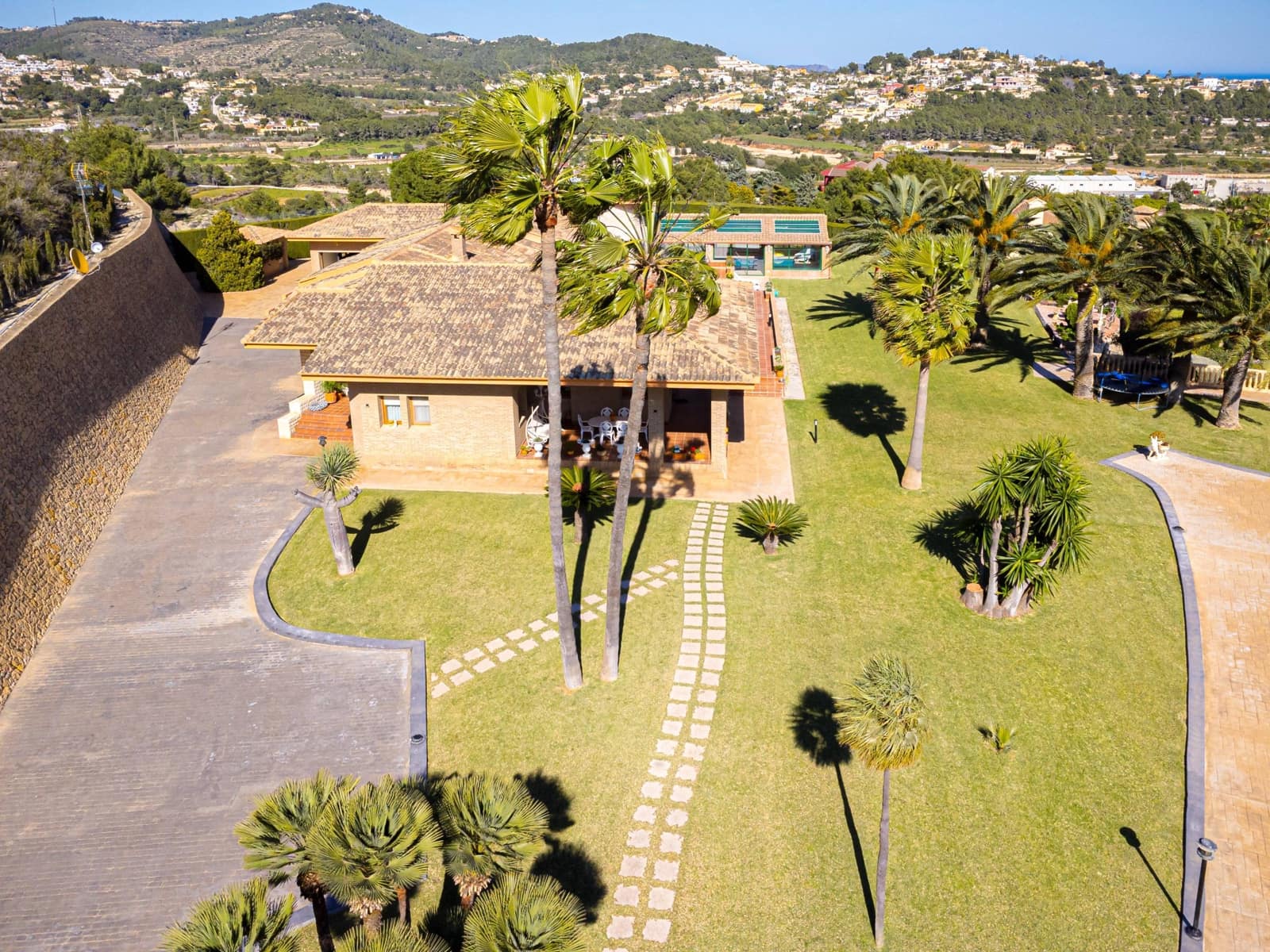 5 quarto Moradia para venda em Calpe / Calp com piscina garagem - 2 200 000 € (Ref: 6771849)