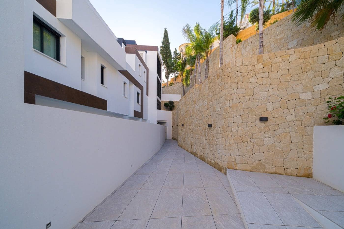 3 quarto Apartamento para venda em Benidorm com piscina garagem - 1 650 000 € (Ref: 6995355)