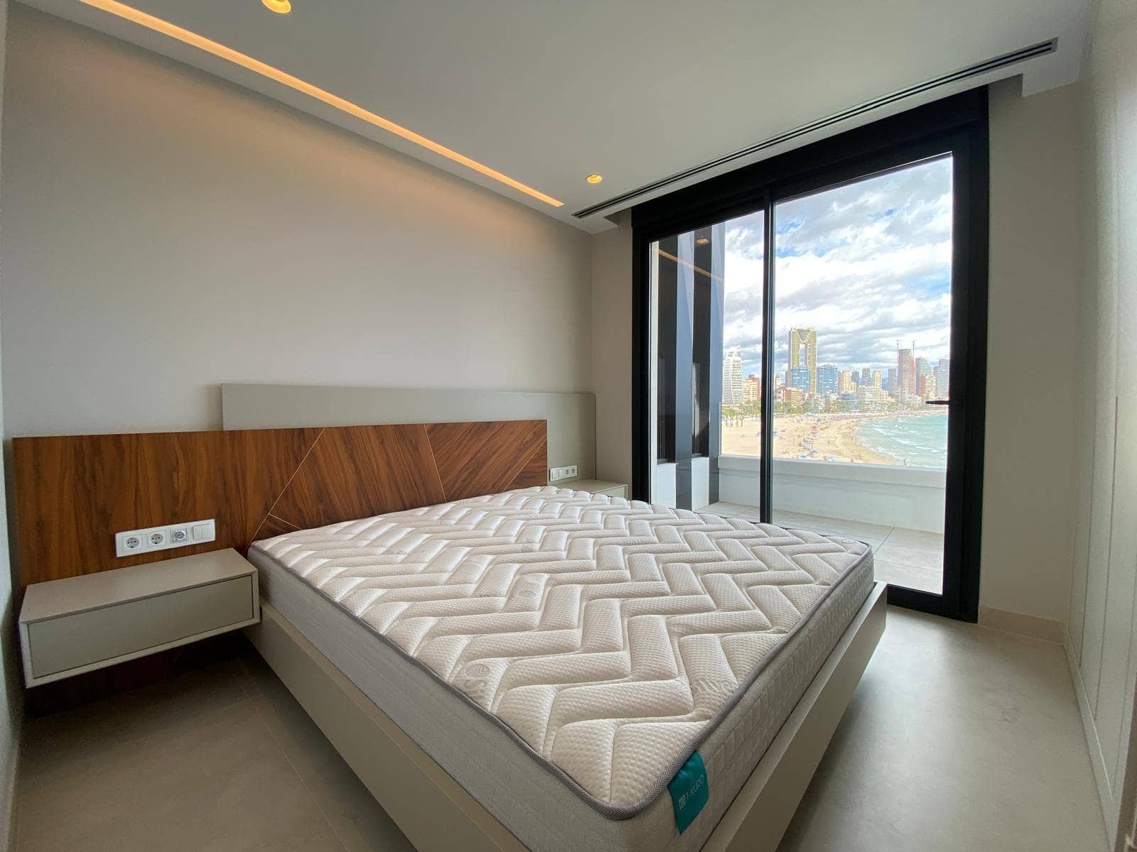 3 quarto Apartamento para venda em Benidorm com piscina garagem - 1 650 000 € (Ref: 6995355)