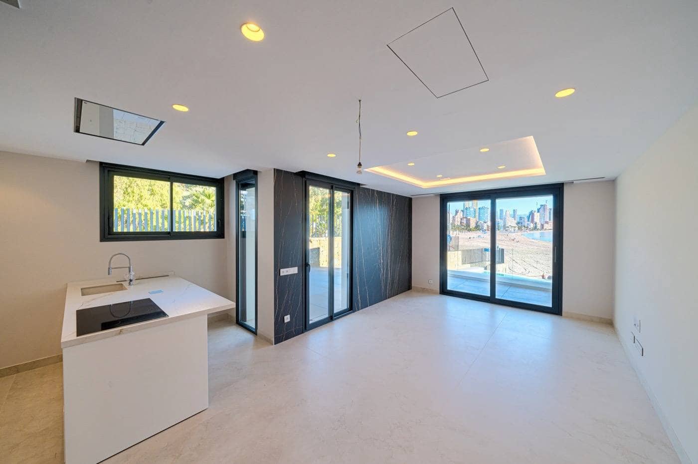 3 soverom Leilighet til salgs i Benidorm med svømmebasseng garasje - € 1 650 000 (Ref: 6995355)