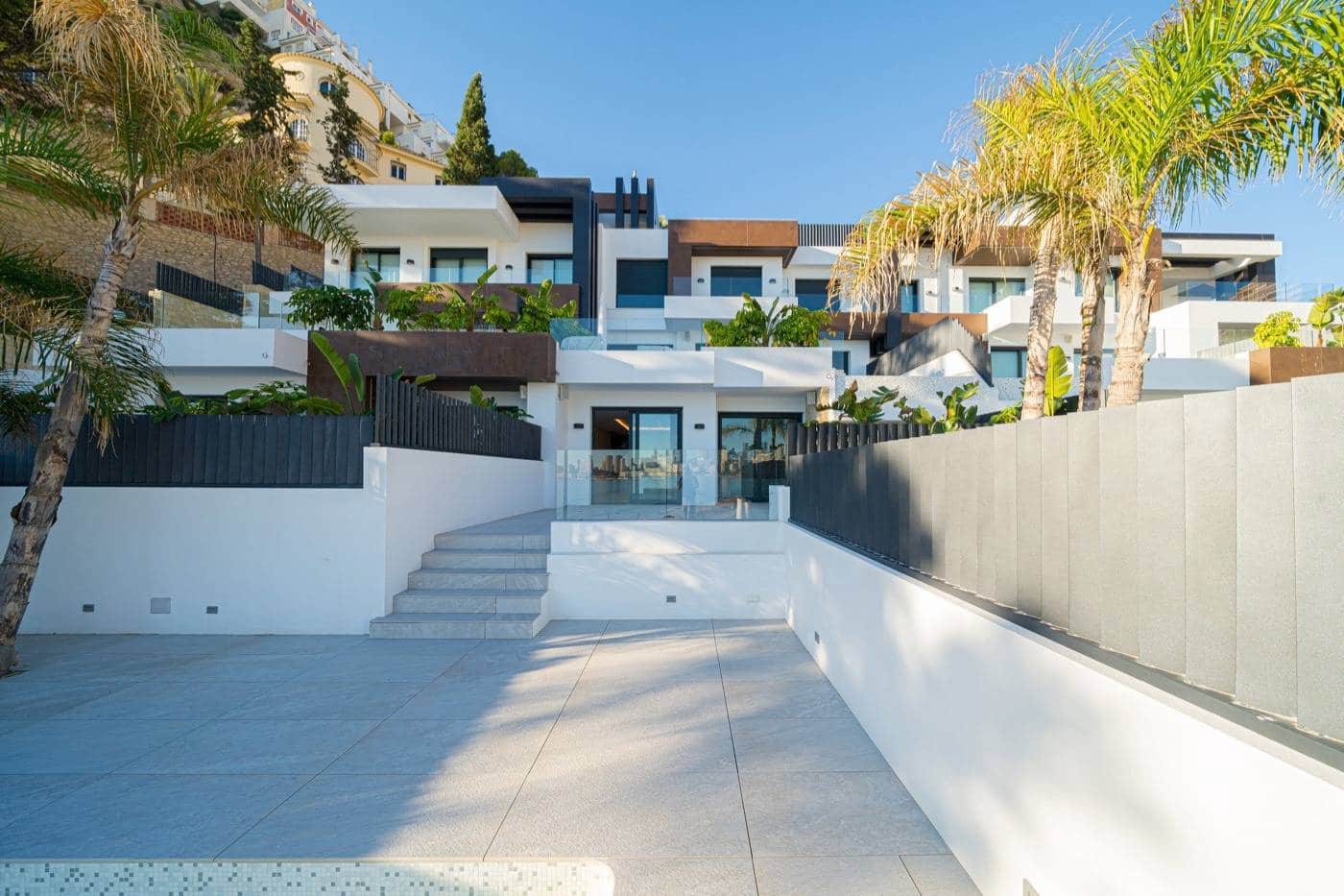 3 soverom Leilighet til salgs i Benidorm med svømmebasseng garasje - € 1 650 000 (Ref: 6995355)