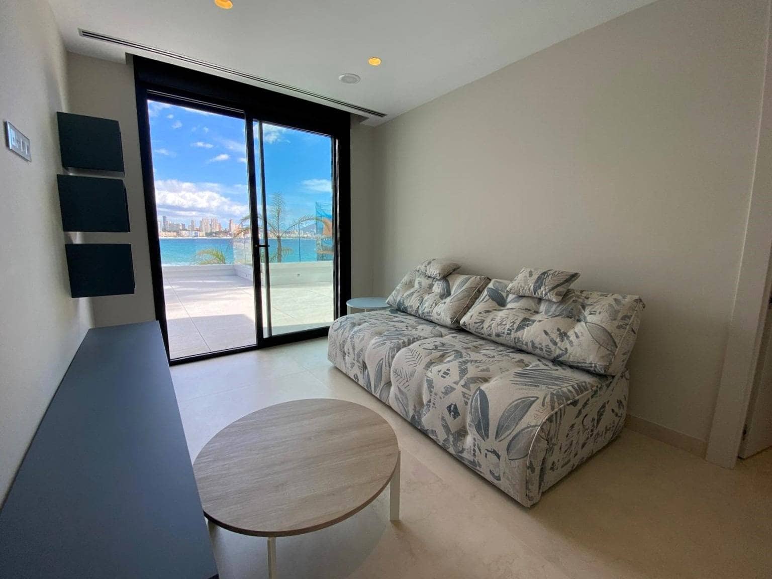 3 soverom Leilighet til salgs i Benidorm med svømmebasseng garasje - € 1 650 000 (Ref: 6995355)