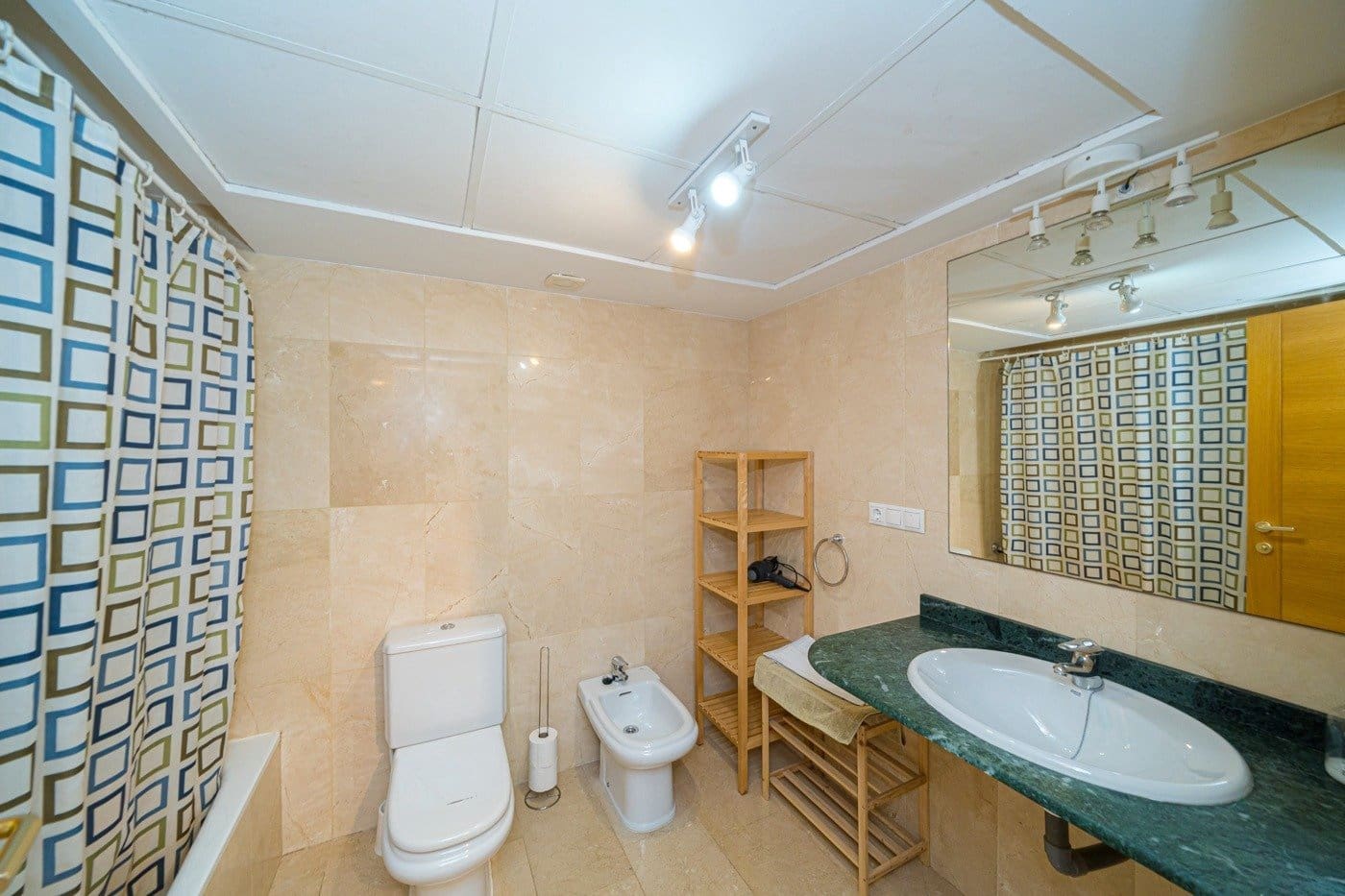 2 sypialnia Apartament na sprzedaż w Arenal z basenem garażem - 435 000 € (Ref: 7131327)