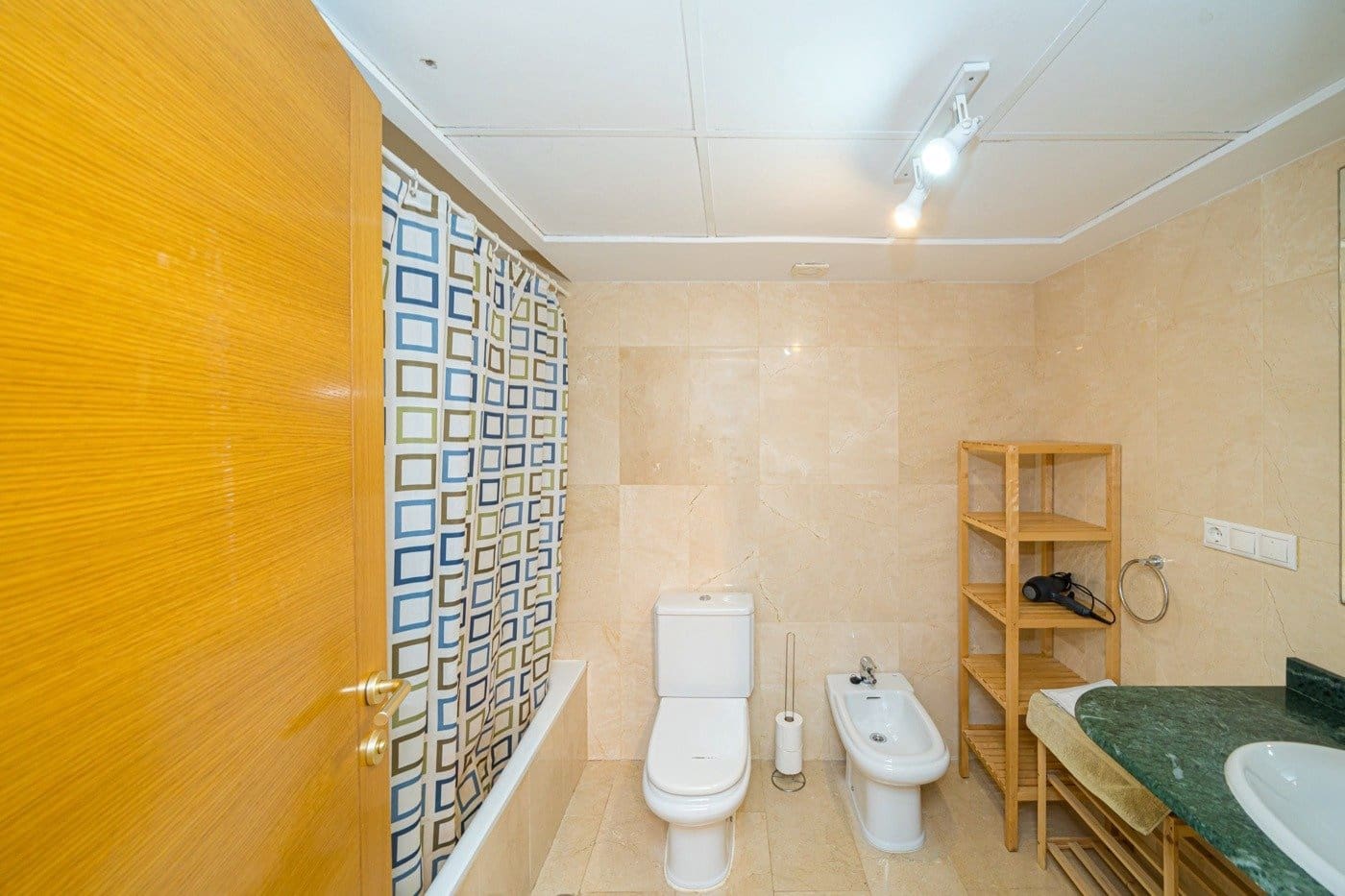 2 sypialnia Apartament na sprzedaż w Arenal z basenem garażem - 435 000 € (Ref: 7131327)