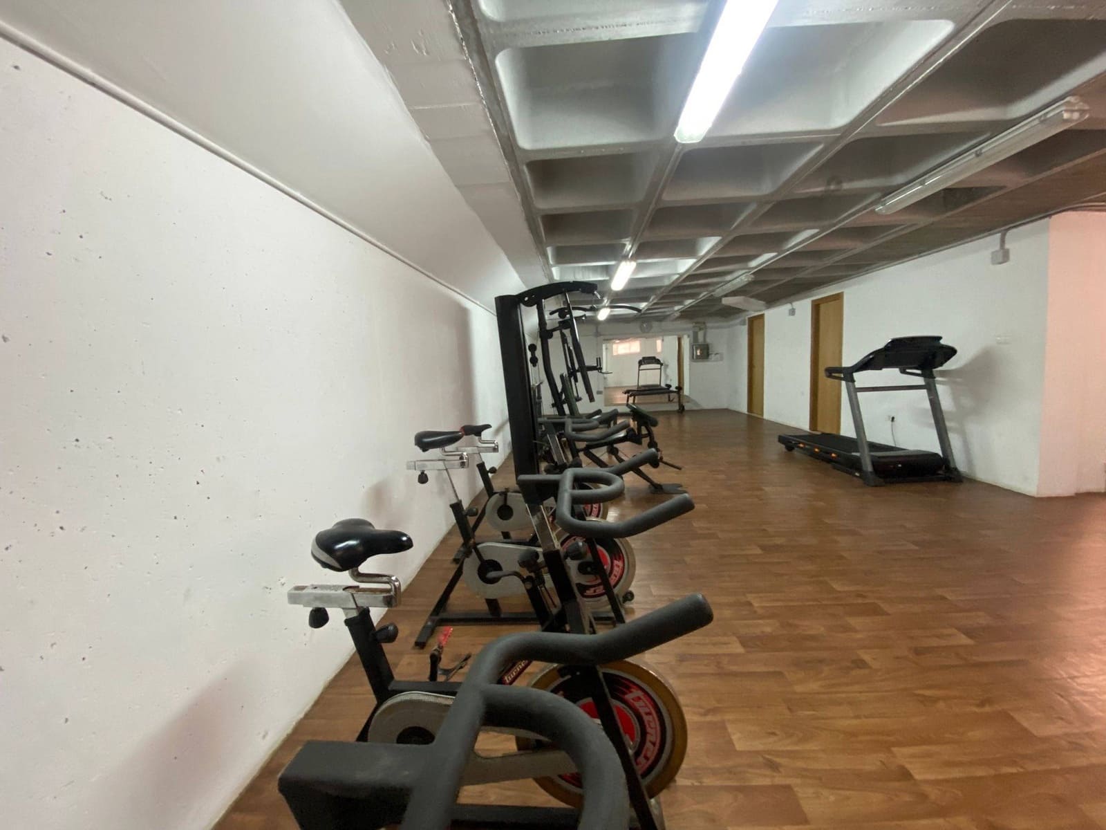 2 sypialnia Apartament na sprzedaż w Arenal z basenem garażem - 435 000 € (Ref: 7131327)