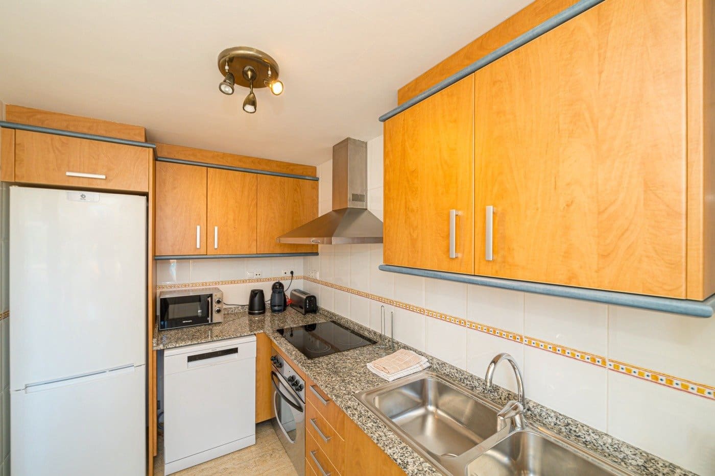 2 sypialnia Apartament na sprzedaż w Arenal z basenem garażem - 399 000 € (Ref: 7131327)