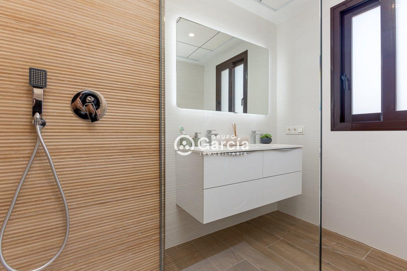 2 soveværelse Villa til salg i Finestrat med swimmingpool - € 630.000 (Ref: 7292745)