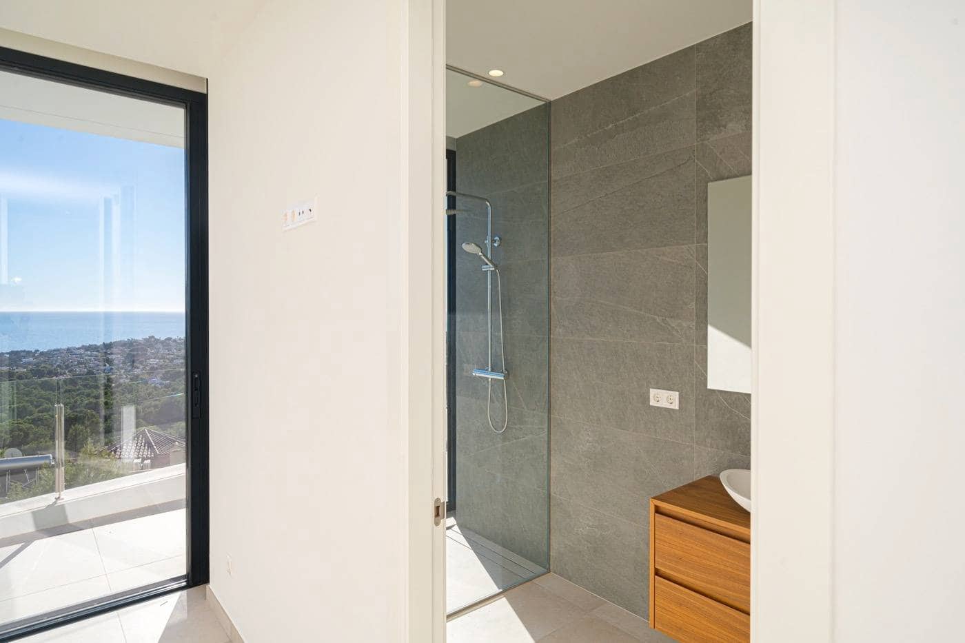 Chalet de 4 habitaciones en Benissa en venta con piscina garaje - 2.900.000 € (Ref: 7332469)