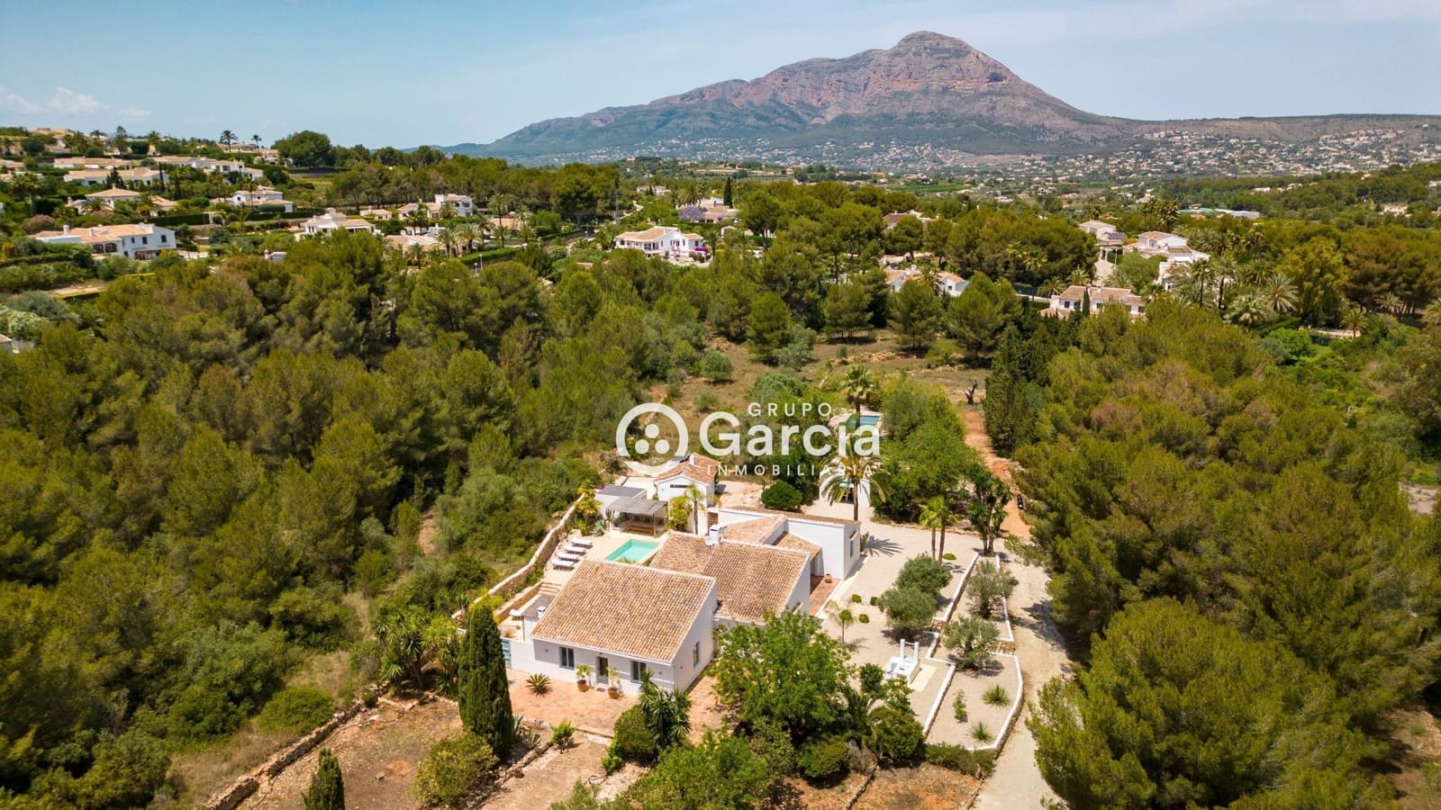 8 bedroom Villa for sale in Javea / Xabia with pool garage - € 2,510,000 (Ref: 7652795)