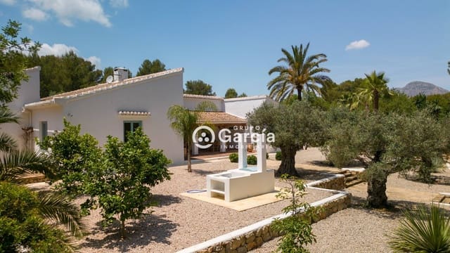 Chalet de 8 habitaciones en Javea / Xàbia en venta con piscina garaje - 2.510.000 € (Ref: 7652795)