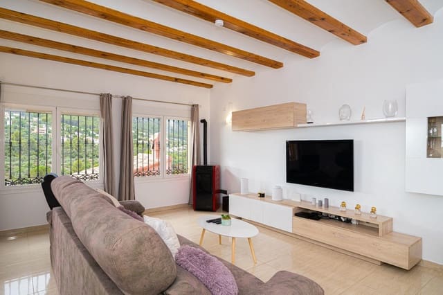 5 soverom Villa til salgs i Orba med svømmebasseng garasje - € 499 000 (Ref: 7720809)