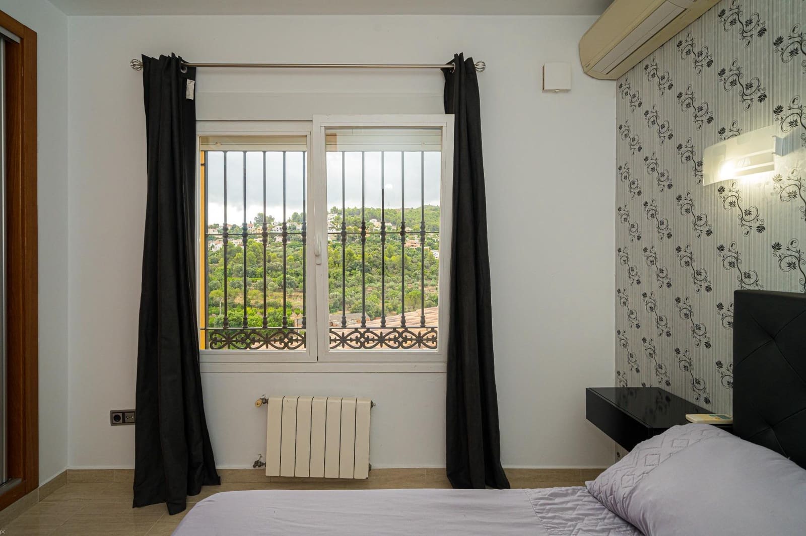 Chalet de 5 habitaciones en Orba en venta con piscina garaje - 499.000 € (Ref: 7720809)