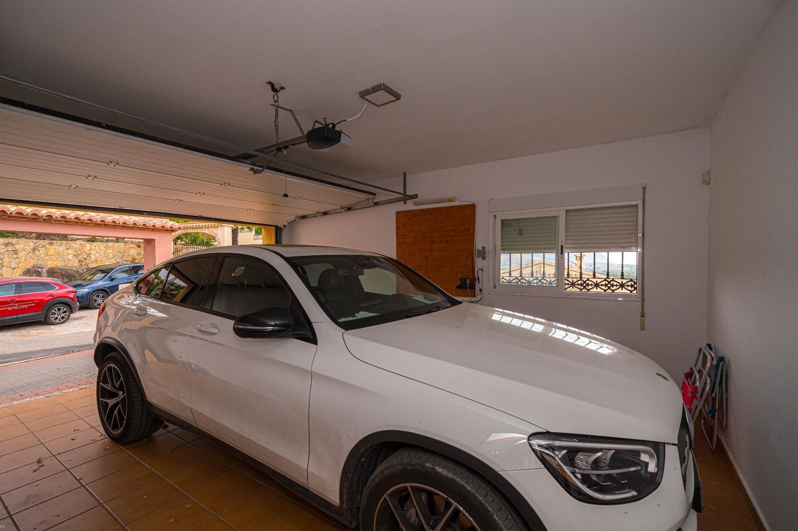 Chalet de 5 habitaciones en Orba en venta con piscina garaje - 499.000 € (Ref: 7720809)