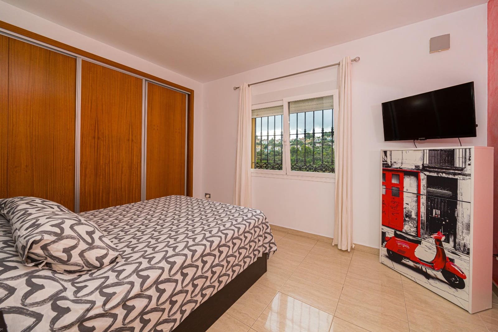 Chalet de 5 habitaciones en Orba en venta con piscina garaje - 499.000 € (Ref: 7720809)