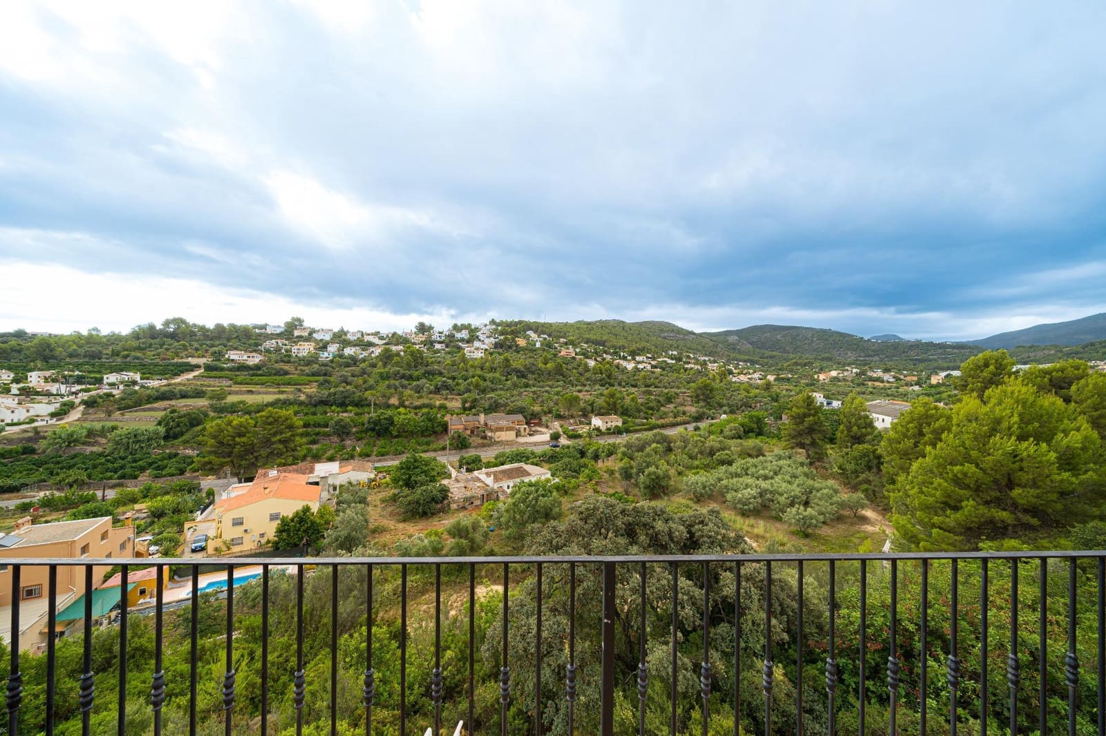 Chalet de 5 habitaciones en Orba en venta con piscina garaje - 499.000 € (Ref: 7720809)