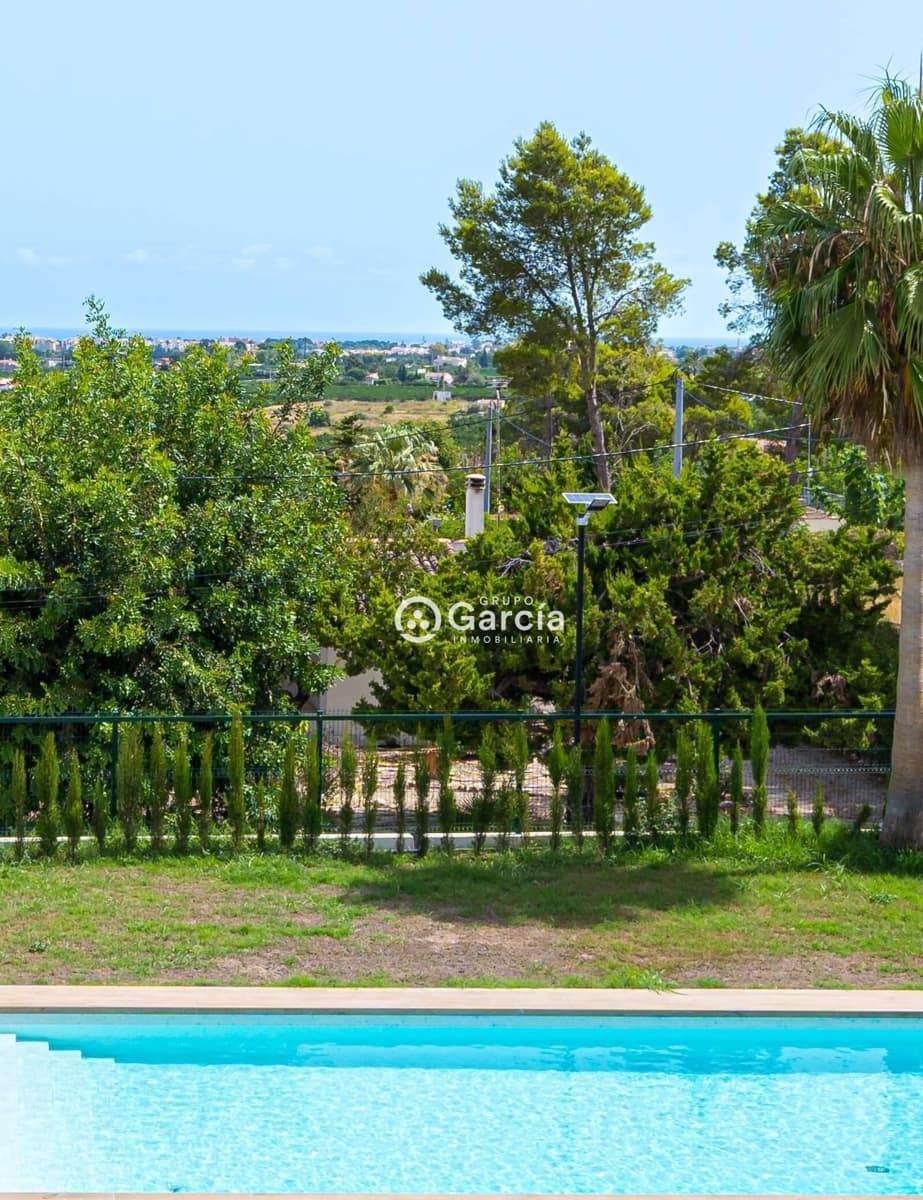 3 soveværelse Villa til salg i Denia med swimmingpool - € 1.600.000 (Ref: 7739312)