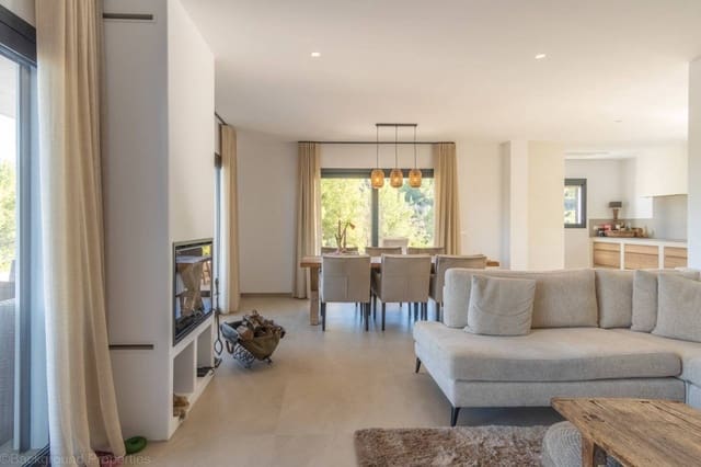 4 bedroom Villa for sale in Pedreguer with pool garage - € 1,500,000 (Ref: 7816677)