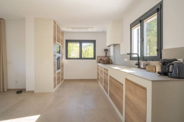 4 bedroom Villa for sale in Pedreguer with pool garage - € 1,500,000 (Ref: 7816677)