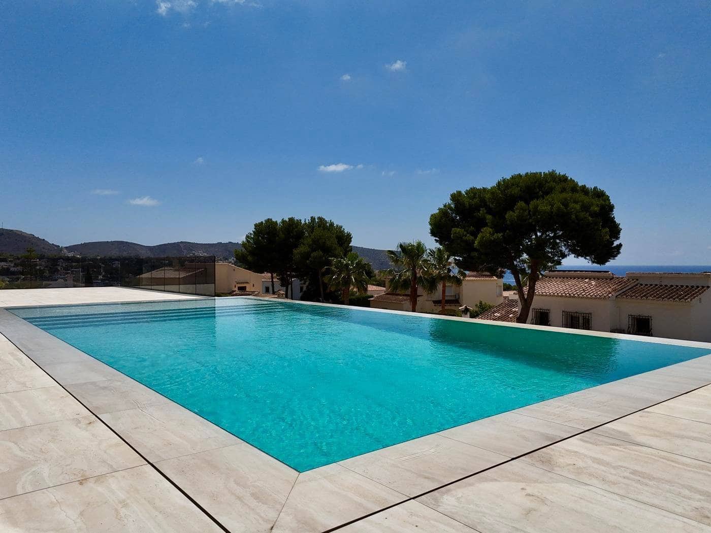 6 bedroom Villa for sale in Moraira with pool garage - € 2,295,000 (Ref: 7829370)