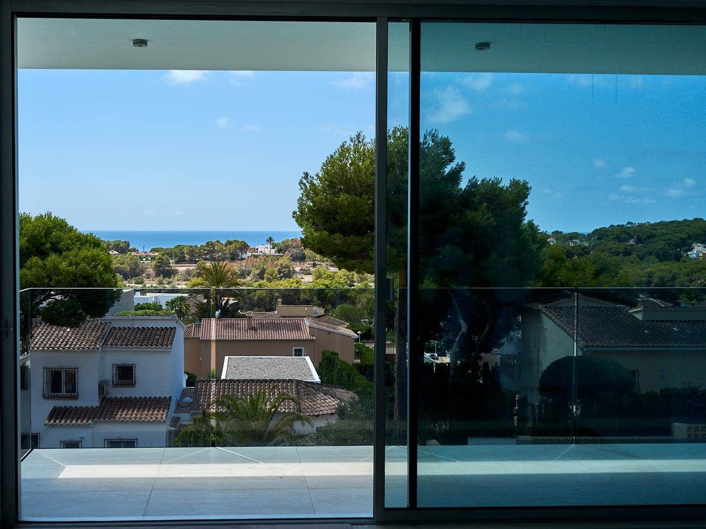 6 bedroom Villa for sale in Moraira with pool garage - € 2,295,000 (Ref: 7829370)