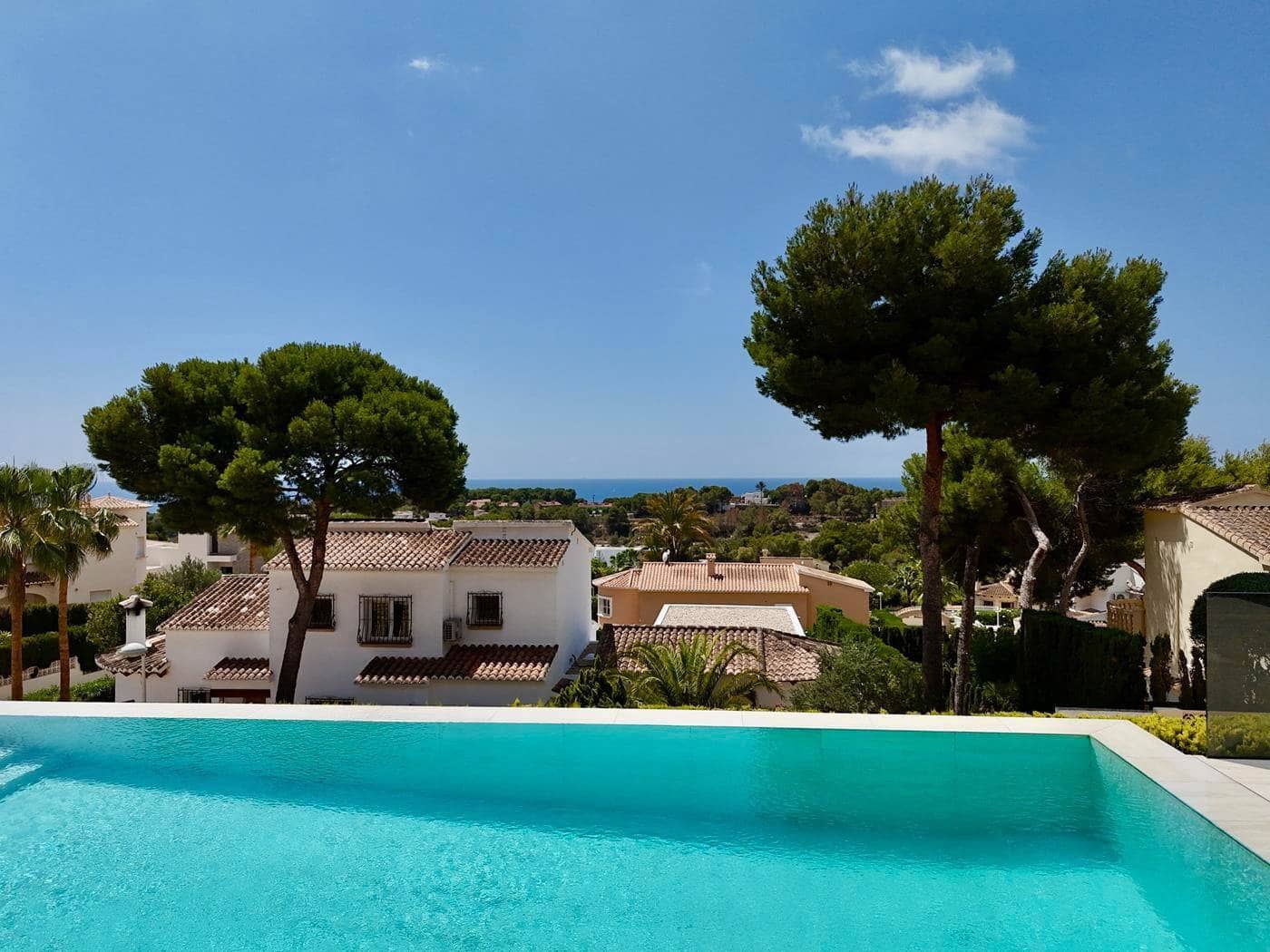 6 bedroom Villa for sale in Moraira with pool garage - € 2,295,000 (Ref: 7829370)