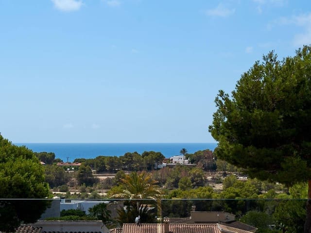 Chalet de 5 habitaciones en Moraira, Teulada-Moraira en venta con piscina garaje - 2.295.000 € (Ref: 7829370)