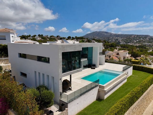 Chalet de 5 habitaciones en Moraira, Teulada-Moraira en venta con piscina garaje - 2.295.000 € (Ref: 7829370)