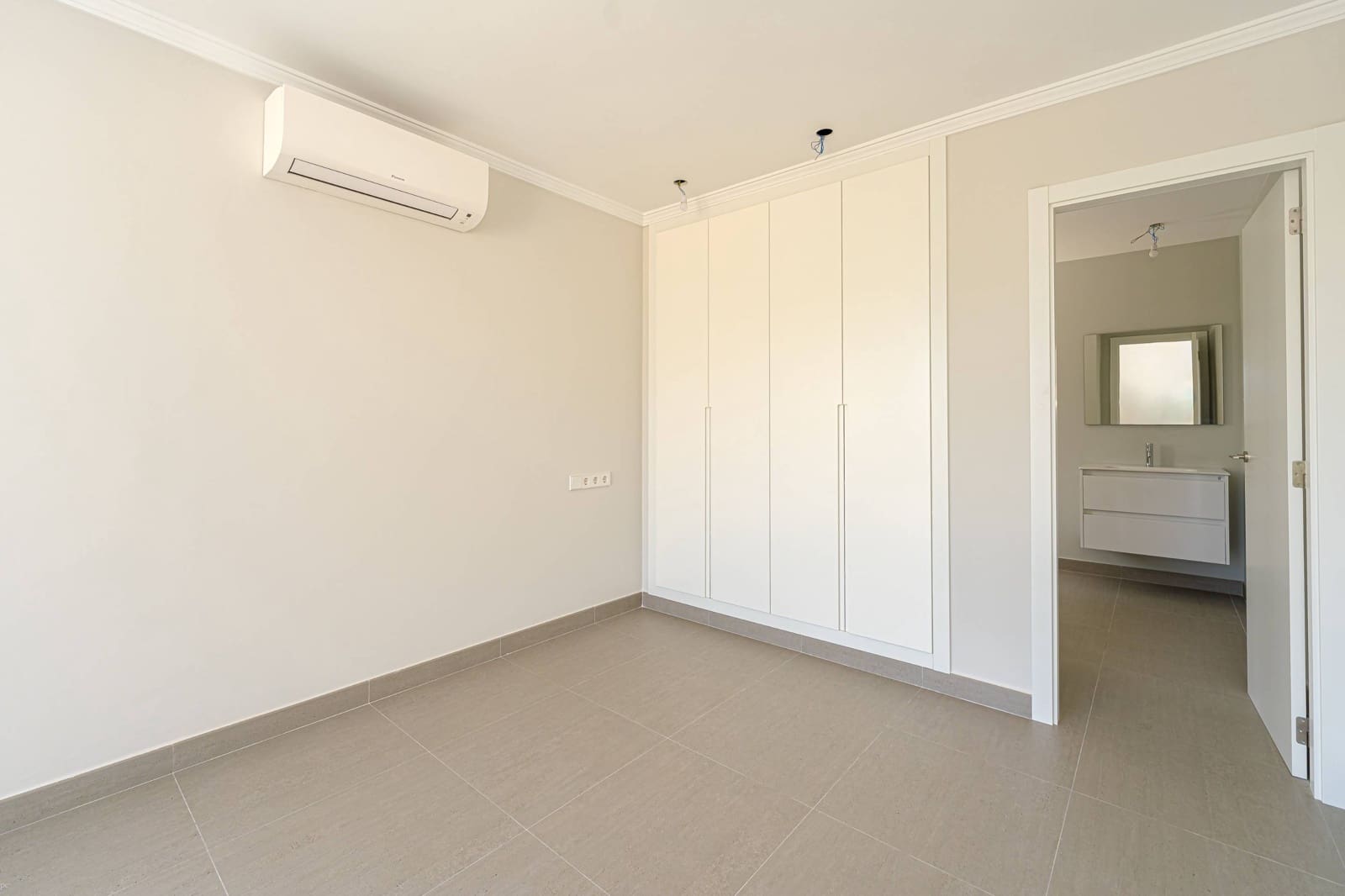 5 Zimmer Villa zu verkaufen in Javea / Xabia mit Pool Garage - 1.950.000 € (Ref: 8154973)